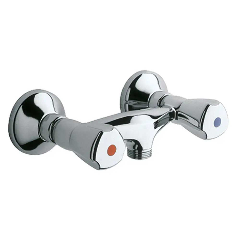 Kludi Brausearmatur in Chrom-Optik mit zwei Heizungsgriffen, jeweils mit rotem und blauem Kennzeichen für warmes und kaltes Wasser, wandmontiert.
